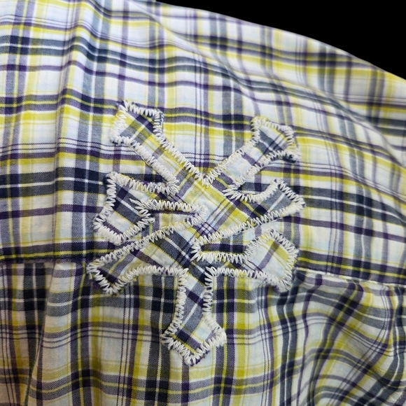 Zoo York Yellow and Black Casual Button Down Shirt Size Med - Picture 2 of 10